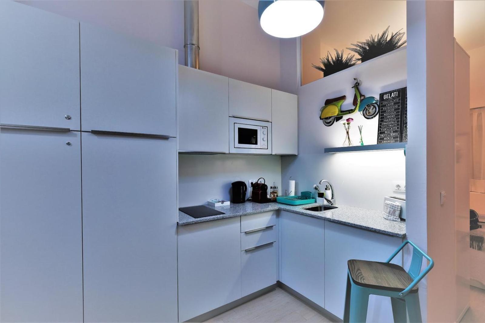 Apartamento San Bernardo - Kainga Homes セビリア エクステリア 写真