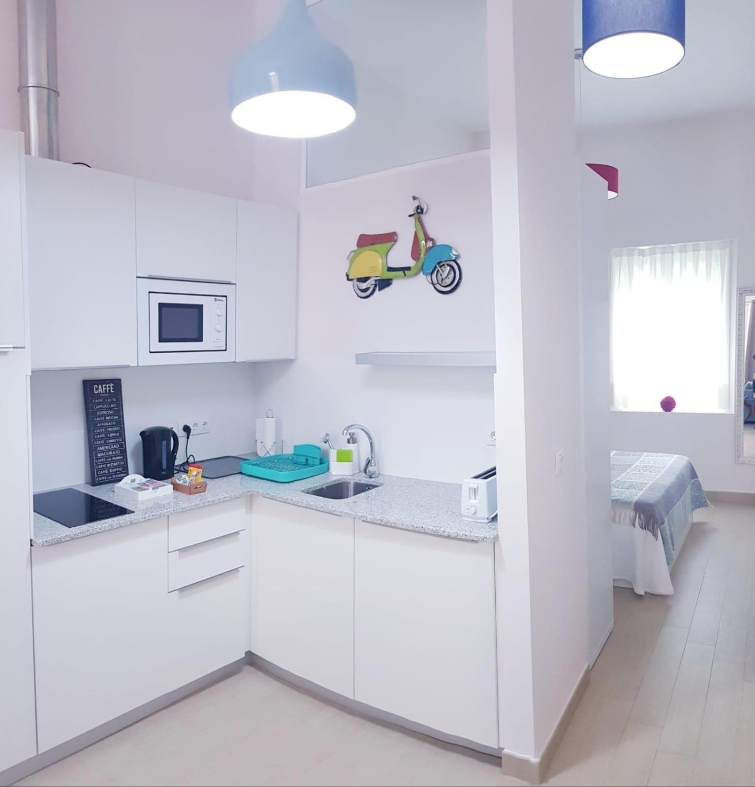 Apartamento San Bernardo - Kainga Homes セビリア エクステリア 写真