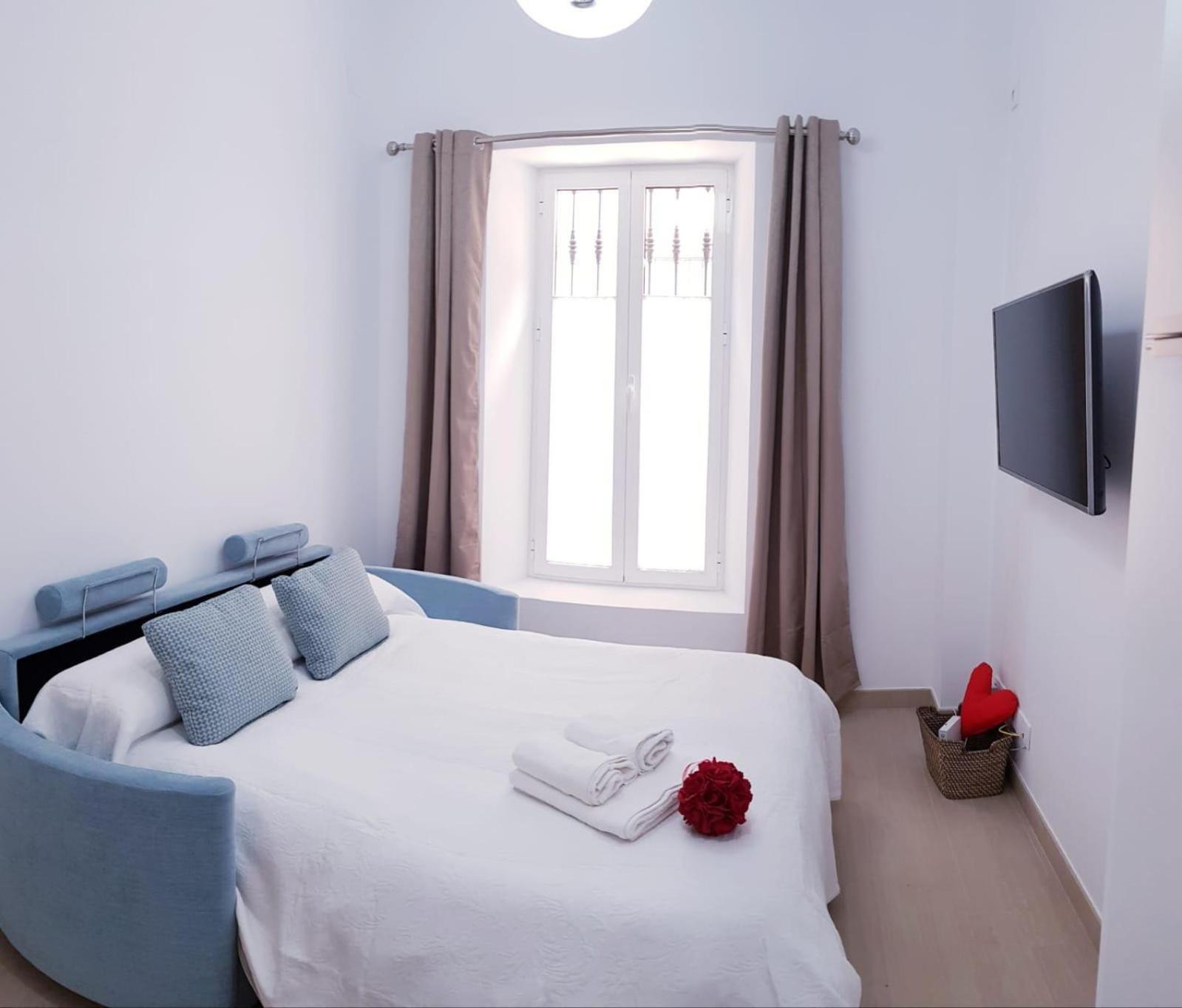 Apartamento San Bernardo - Kainga Homes セビリア エクステリア 写真